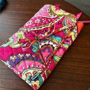 Vera Bradley travel organizer in Pink Swirls